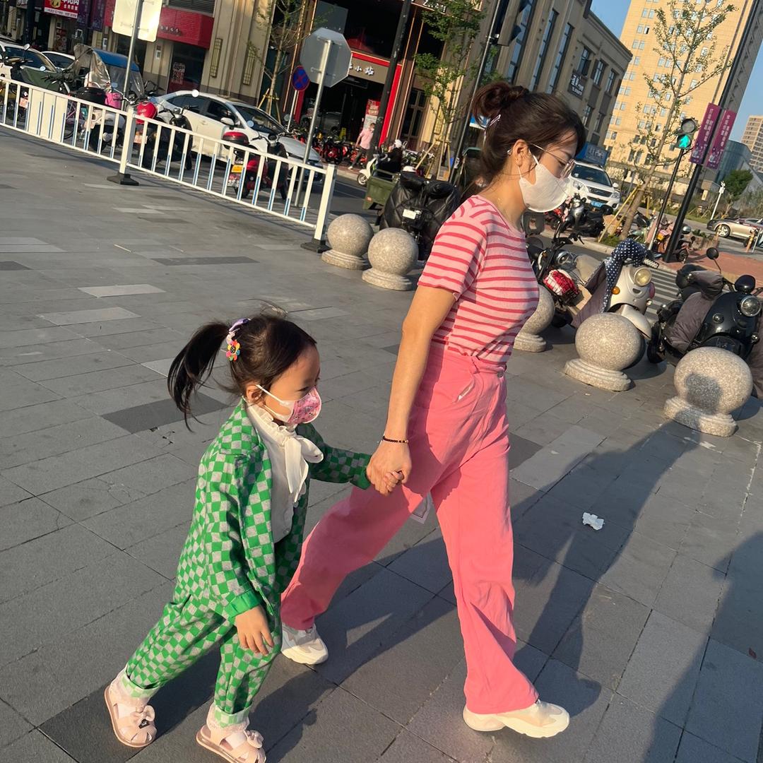小小样童装穿搭