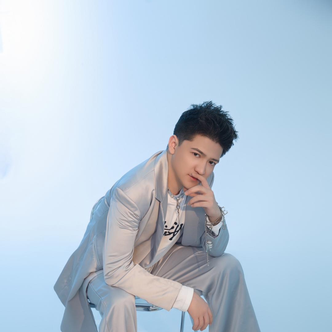 巴州张雷二手车（小依）