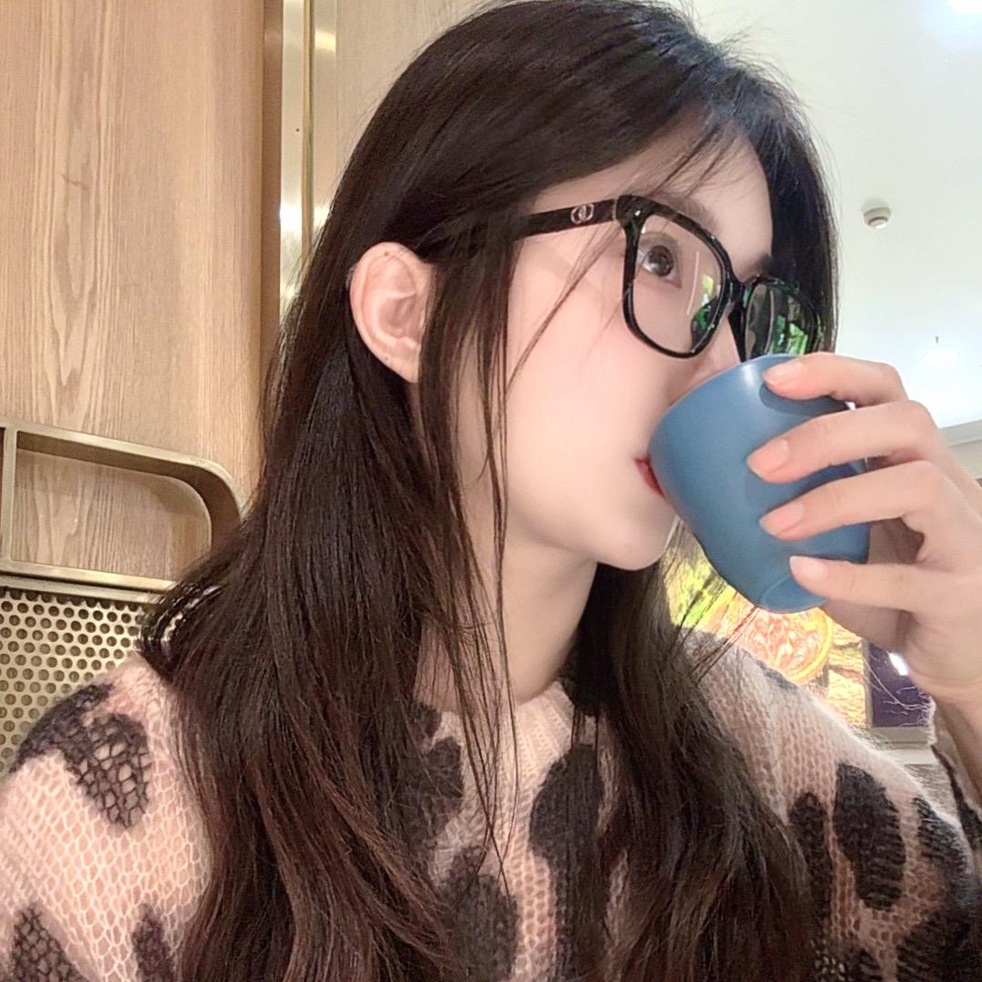 💃👠梁寻真