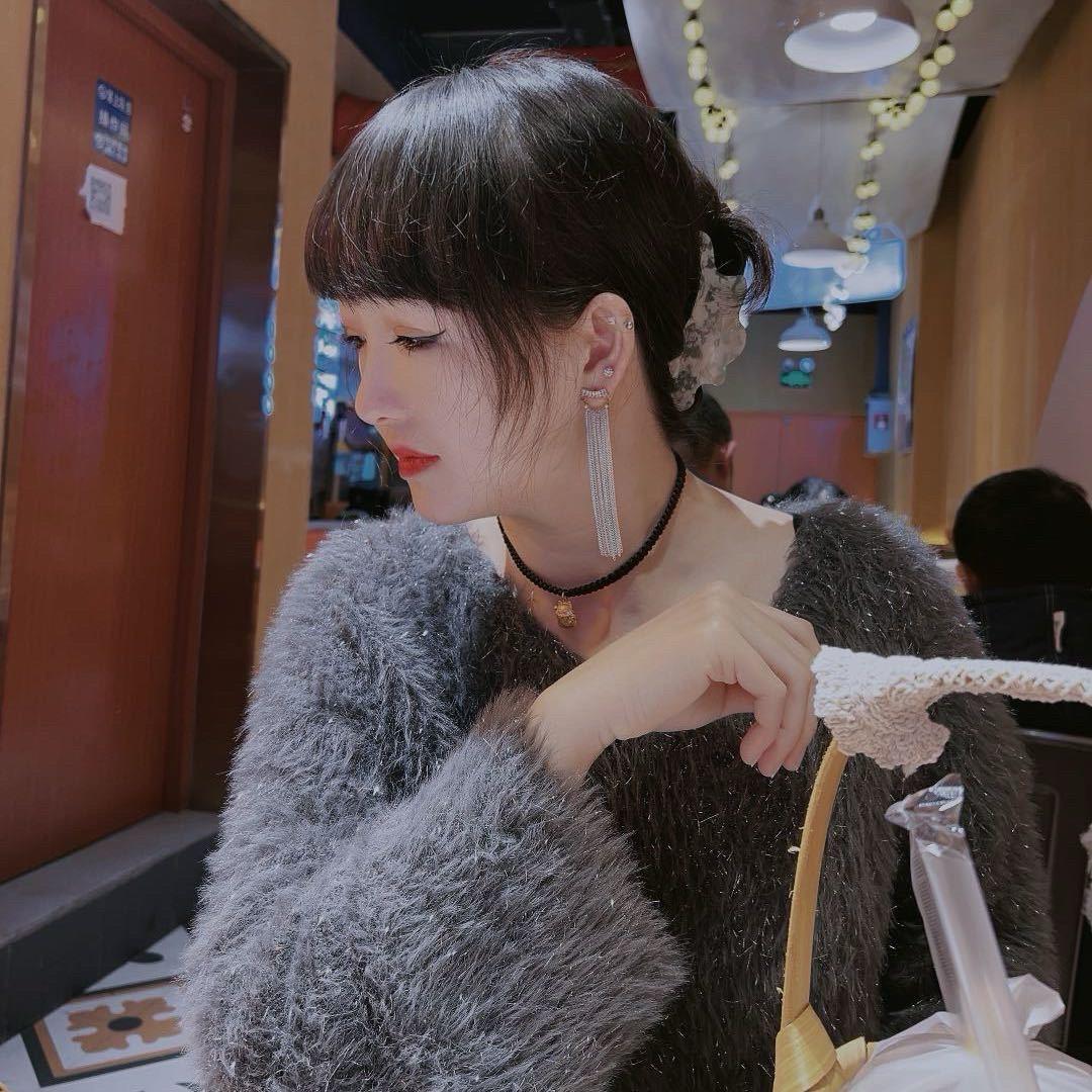 楠木青城。