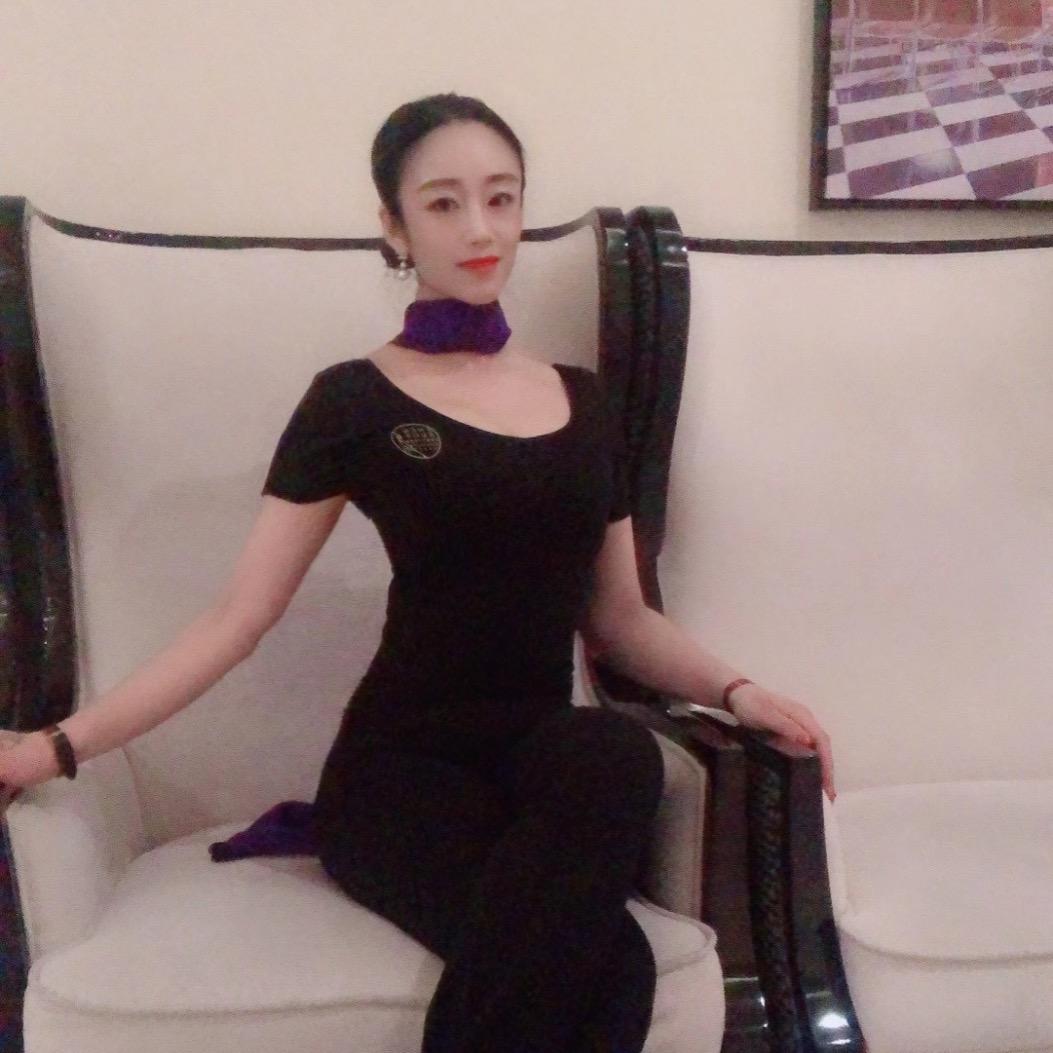 女神梦想成真的世界.身所ꪜiρ⁰2"