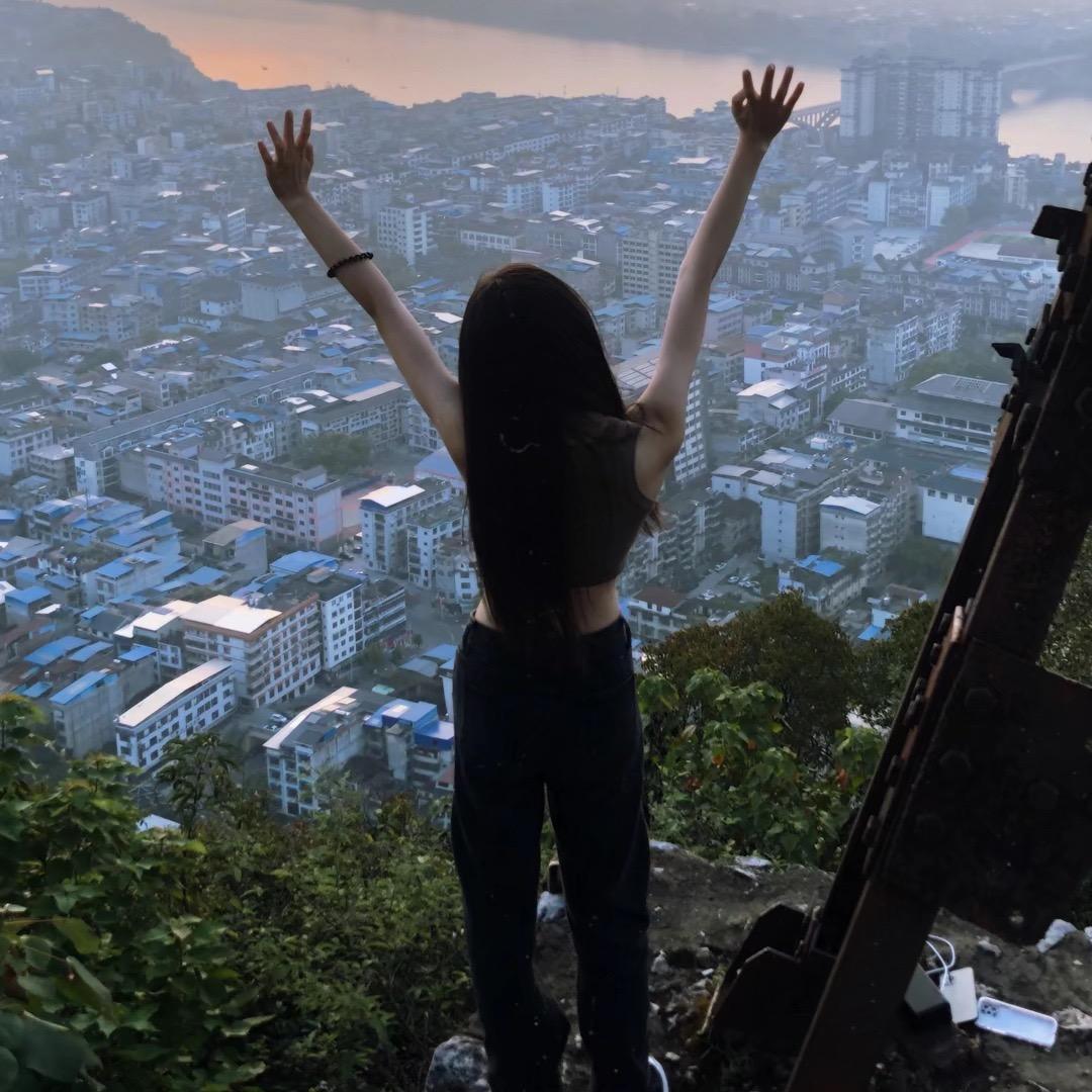 🍑 Yғᴏʀɪᴋ Z