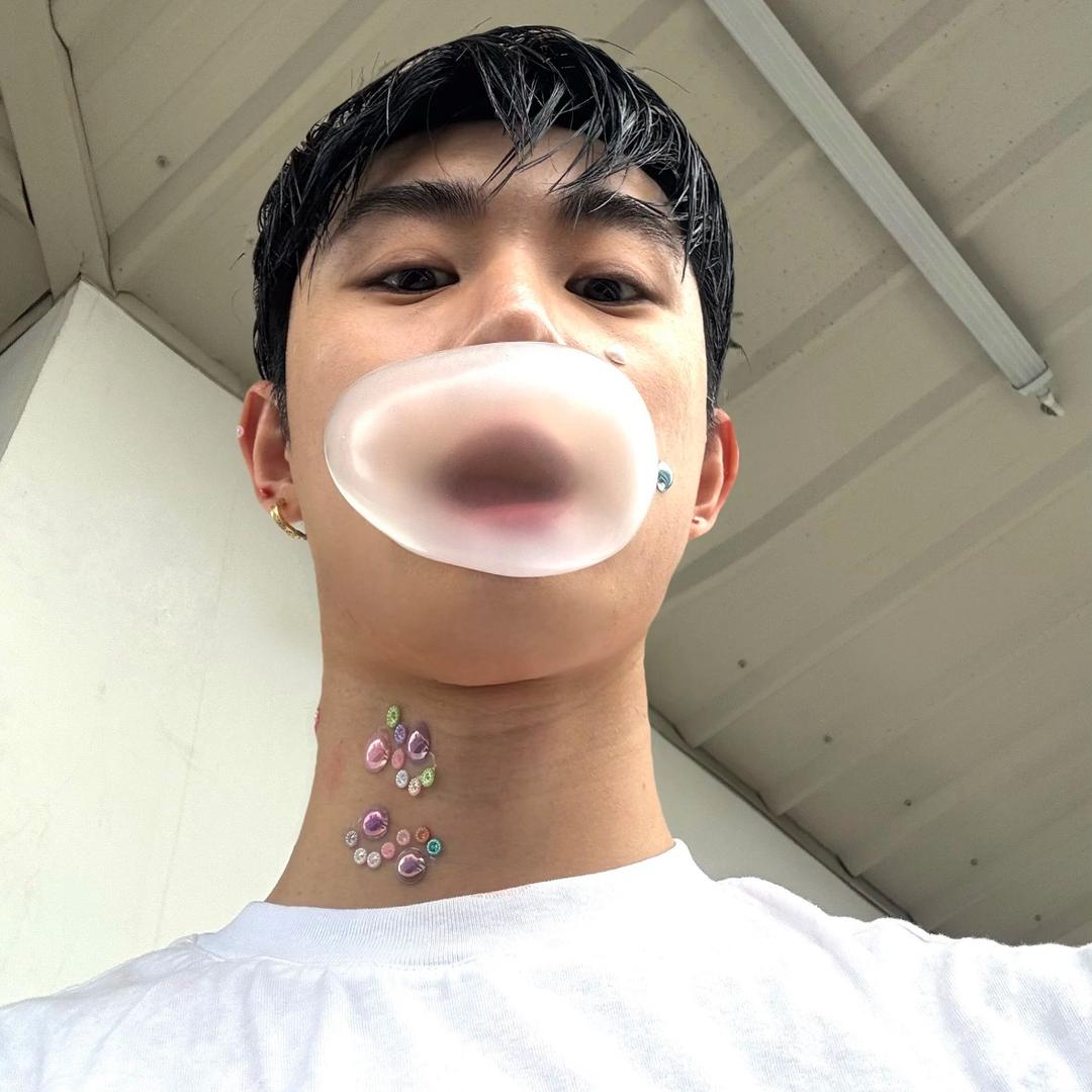 小诺.