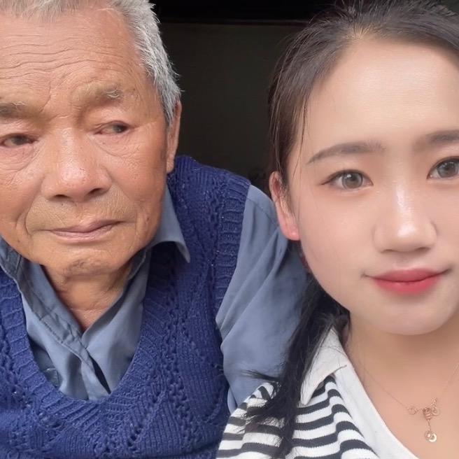 小敏一家
