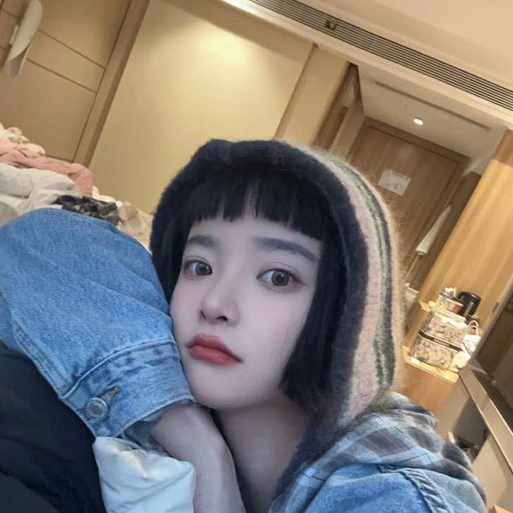 beebee爱穿搭的头像