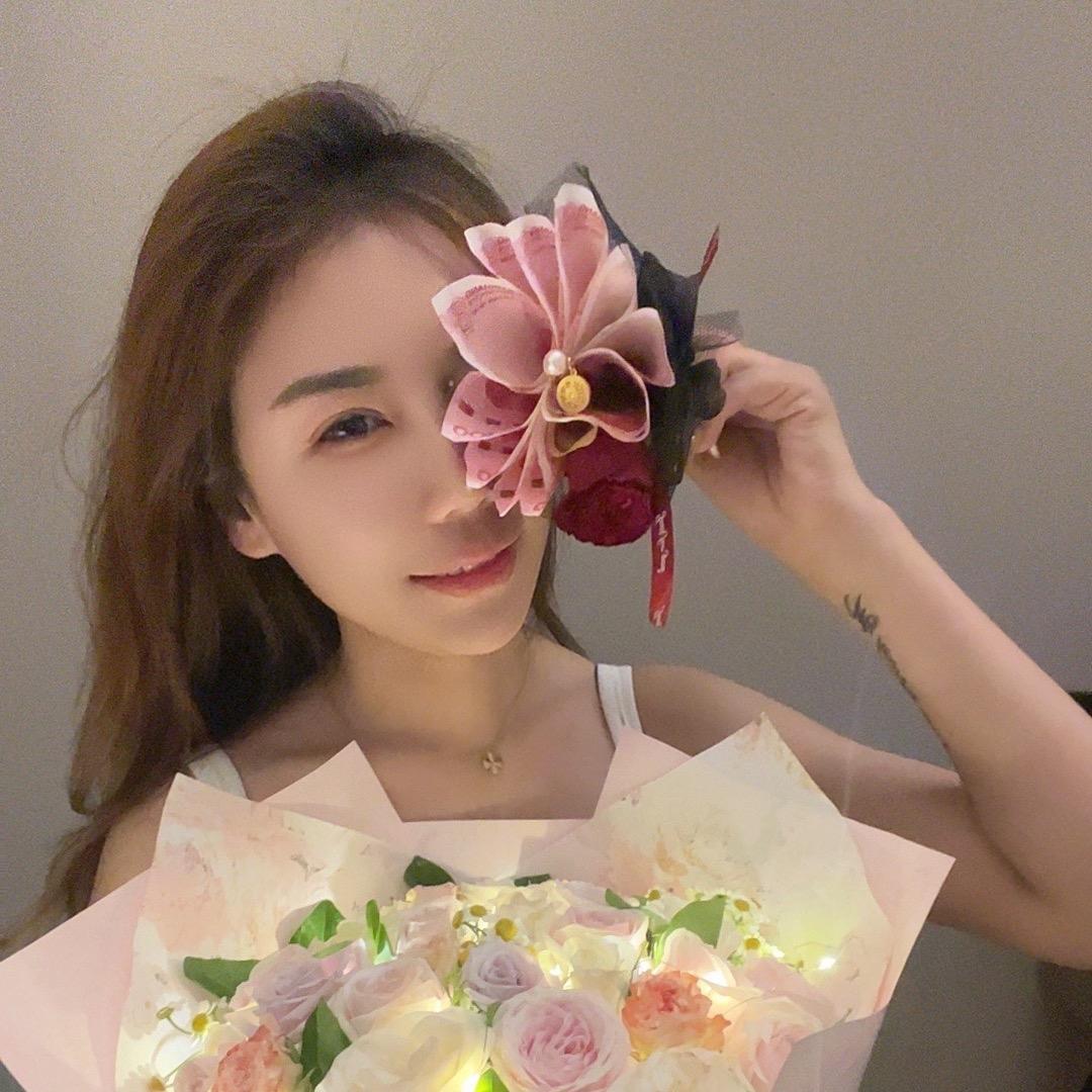 雪莲一家人🍀@抖音