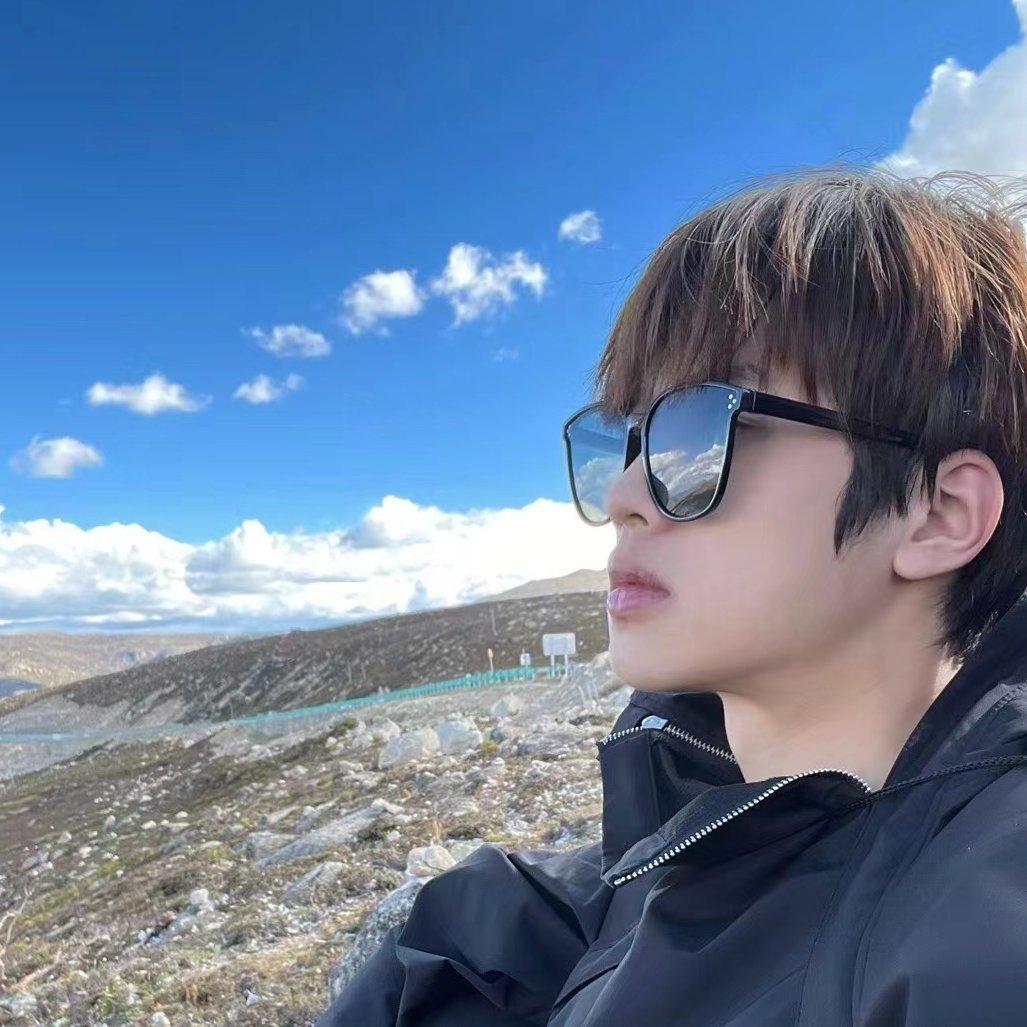 胡图图COS男仆勾引壮壮妈