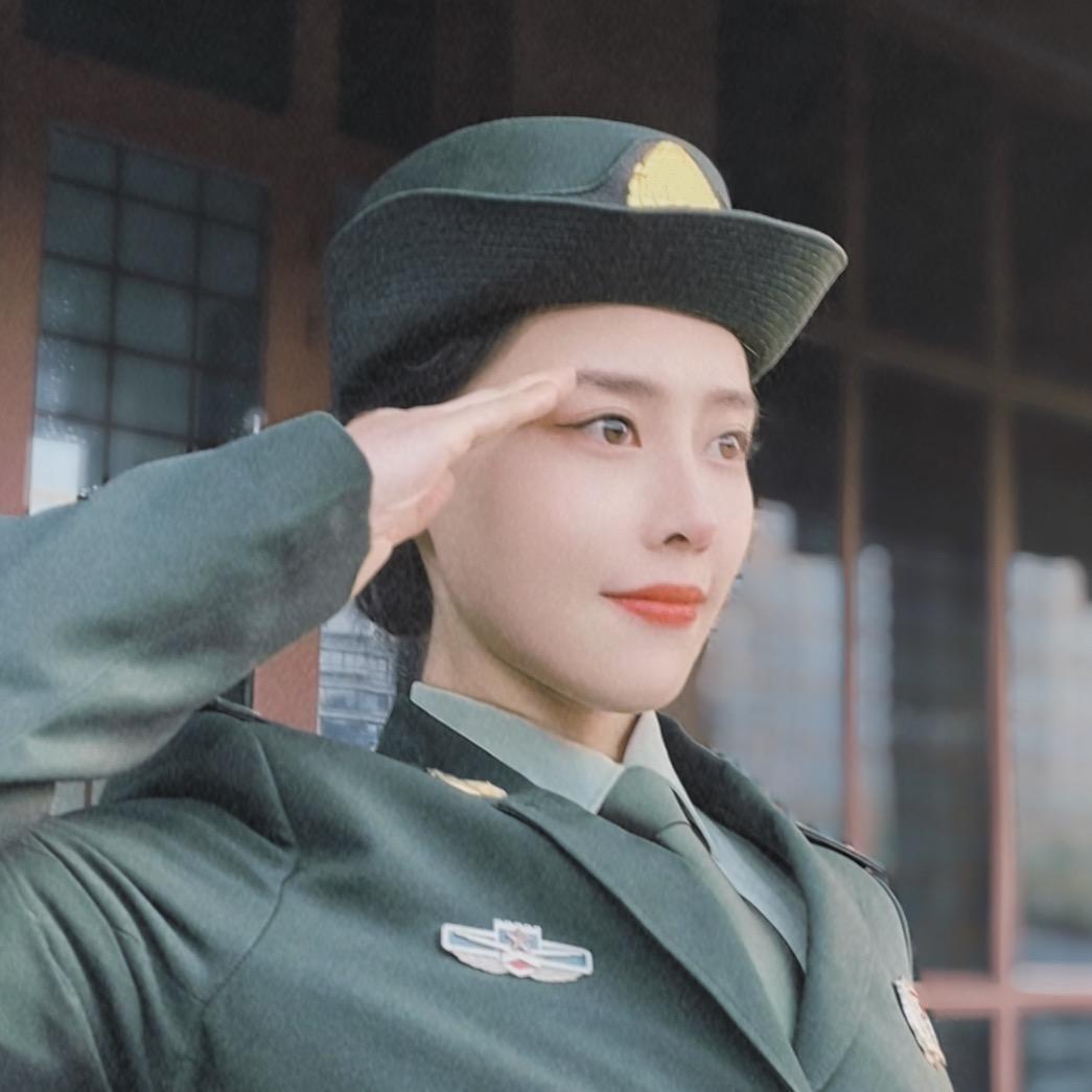 思思💃