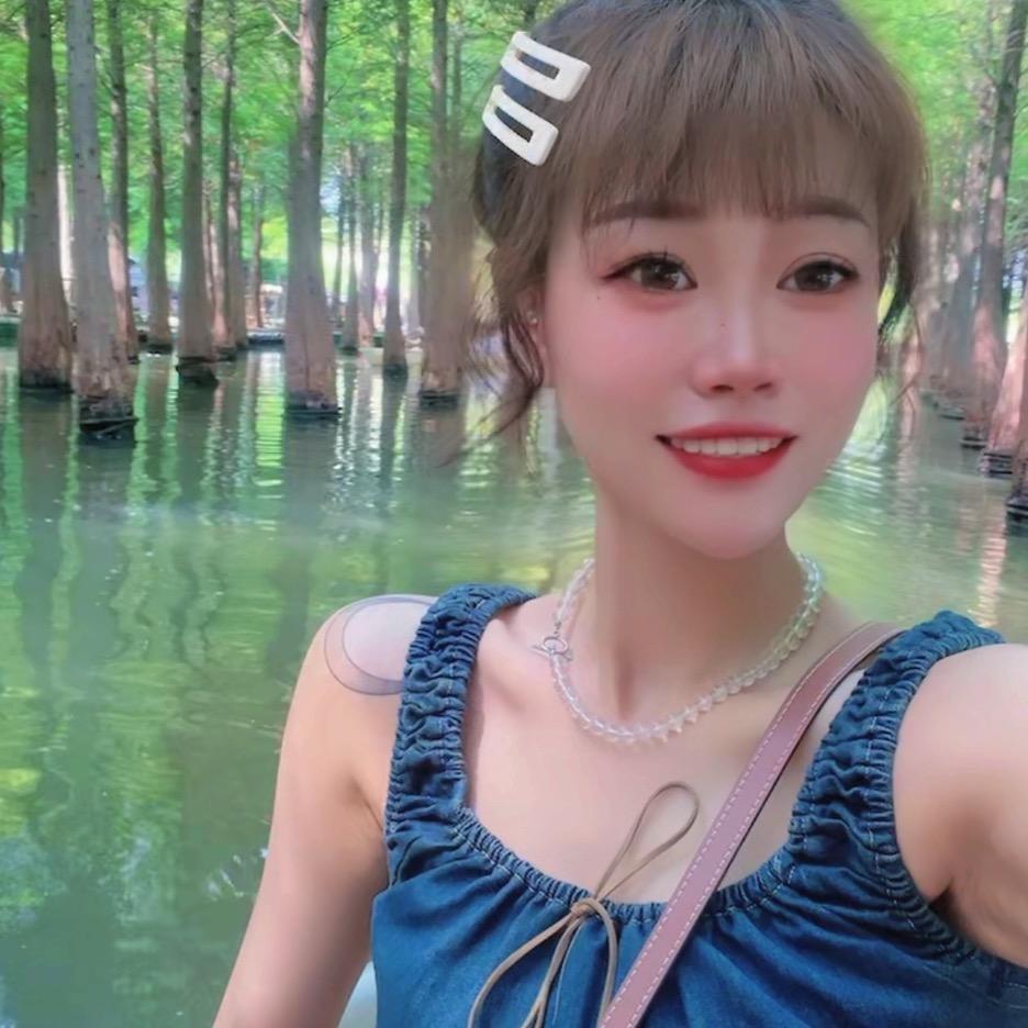 杨凌做男装的珊妮