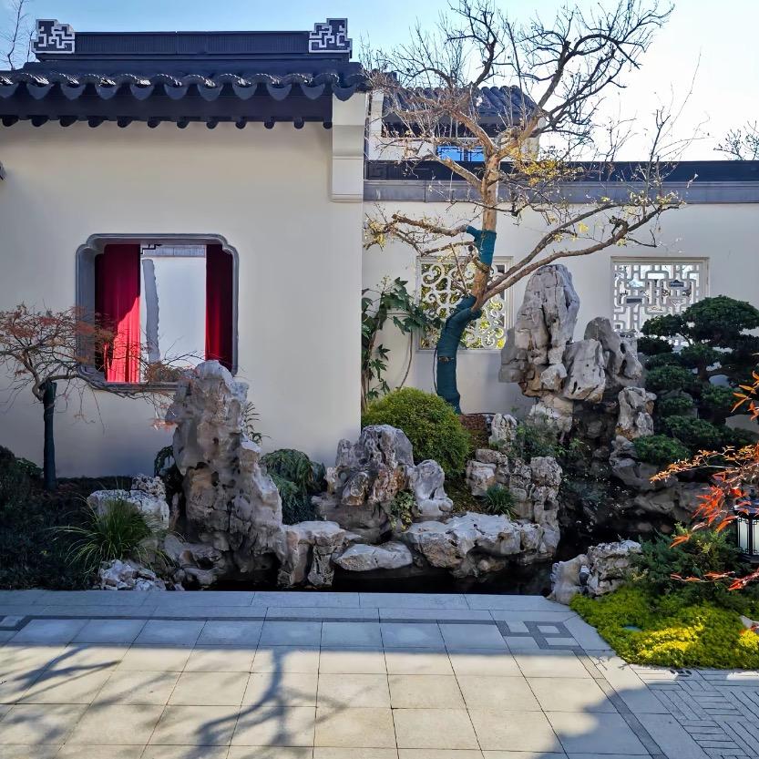 庭院山水景观（鱼池假山设计施工）