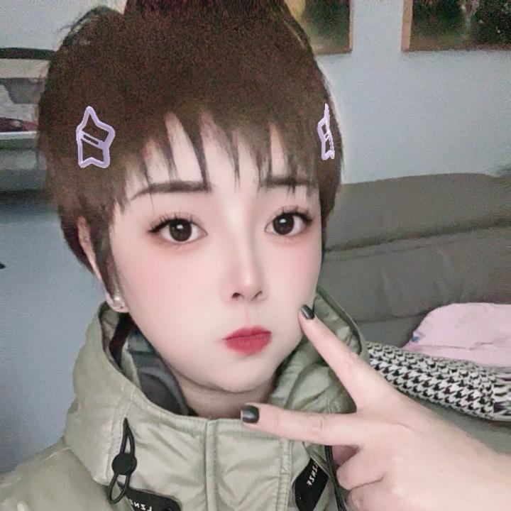 ℳ̶̶̶̶小芳芳@