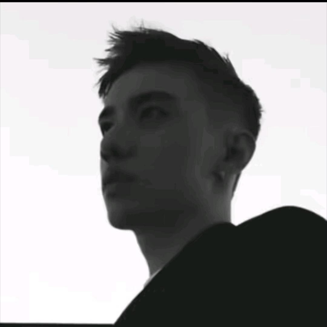 如烟-