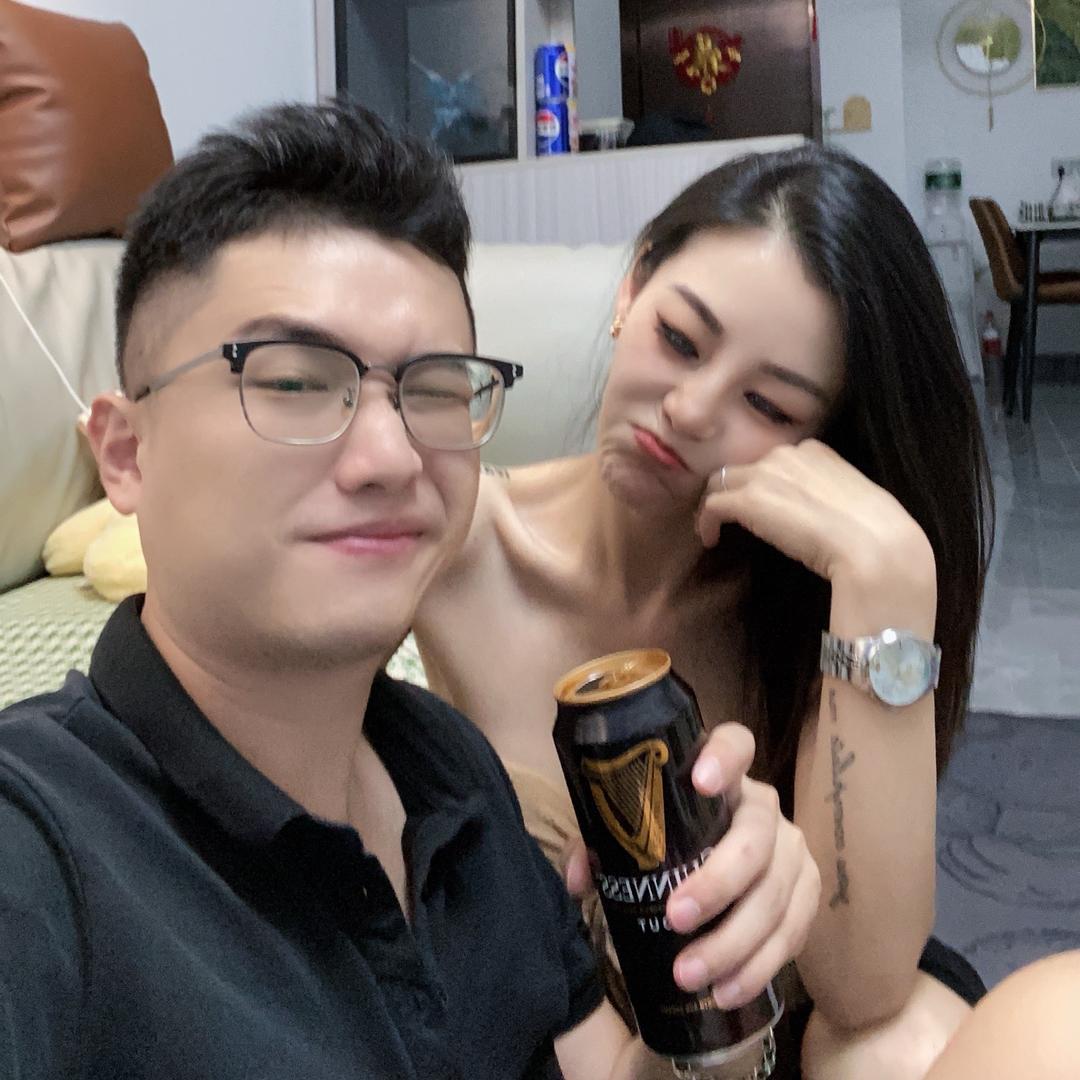 温主任与郑小姐