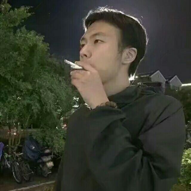 大新.