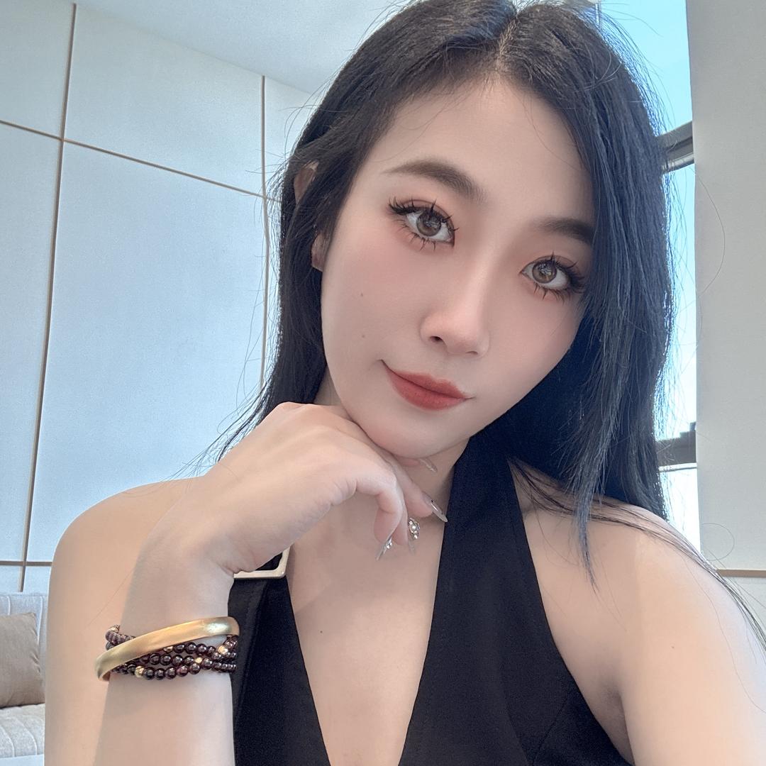高兴爱吃火锅