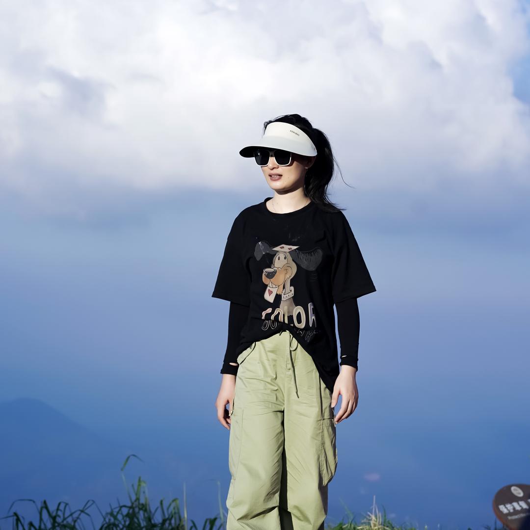 菲妮时尚女装店