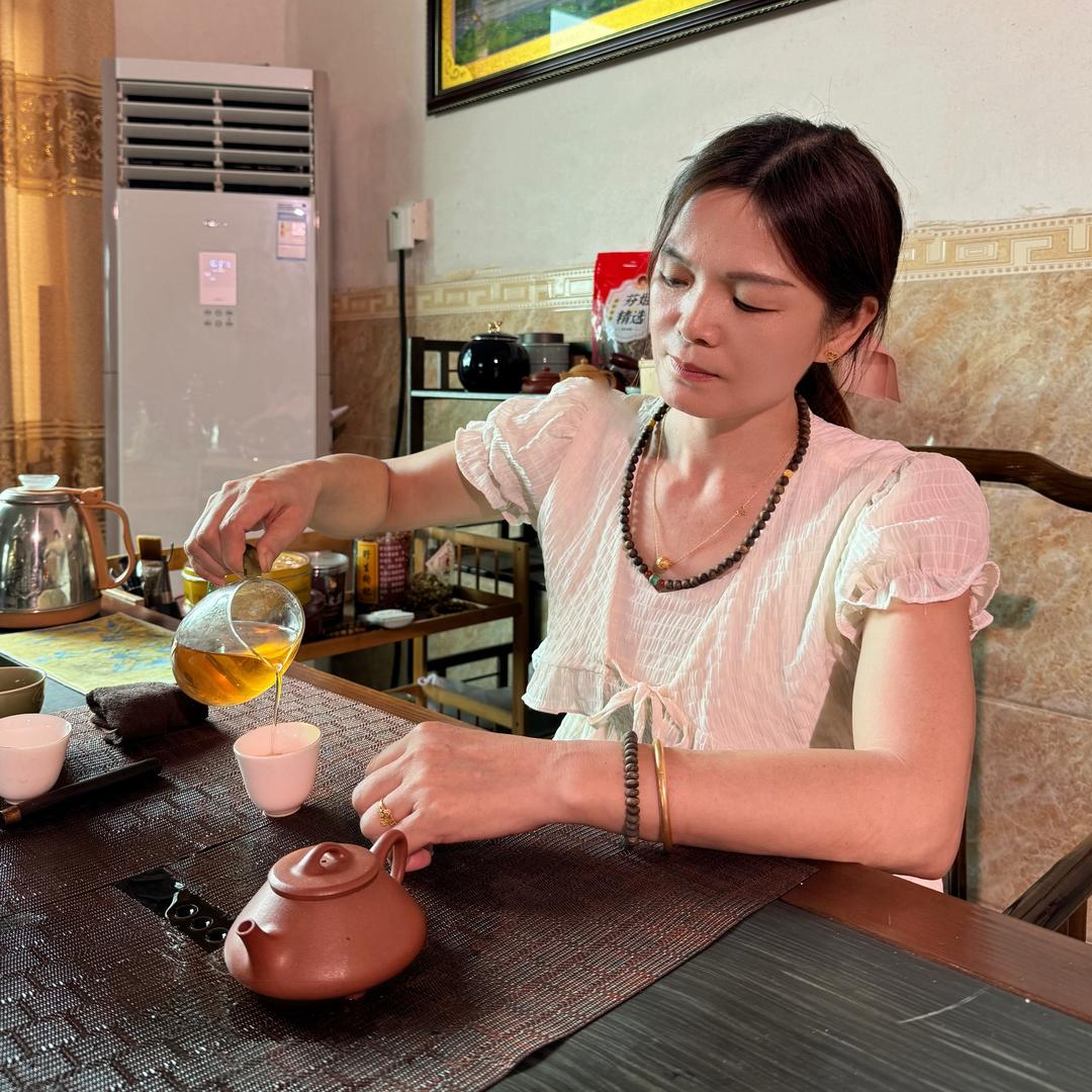 老廖沉香二号店（吴姐）