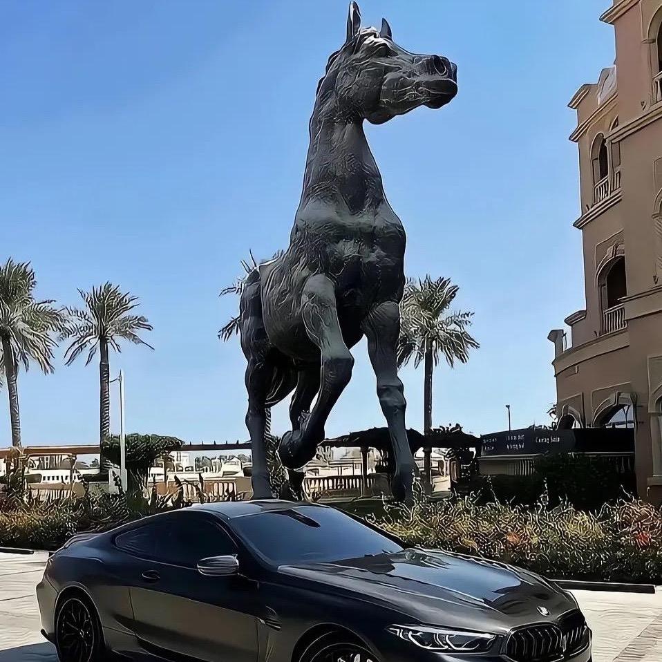 路虎（凤凰山下）