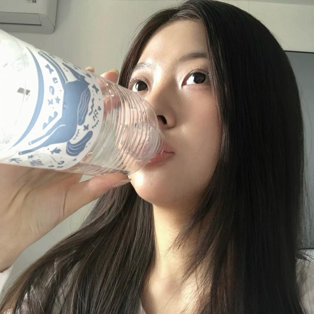 Yiiu7i