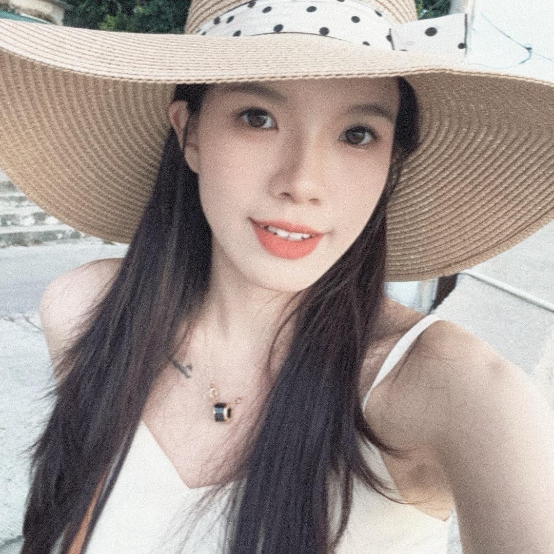 一颗假虎牙-