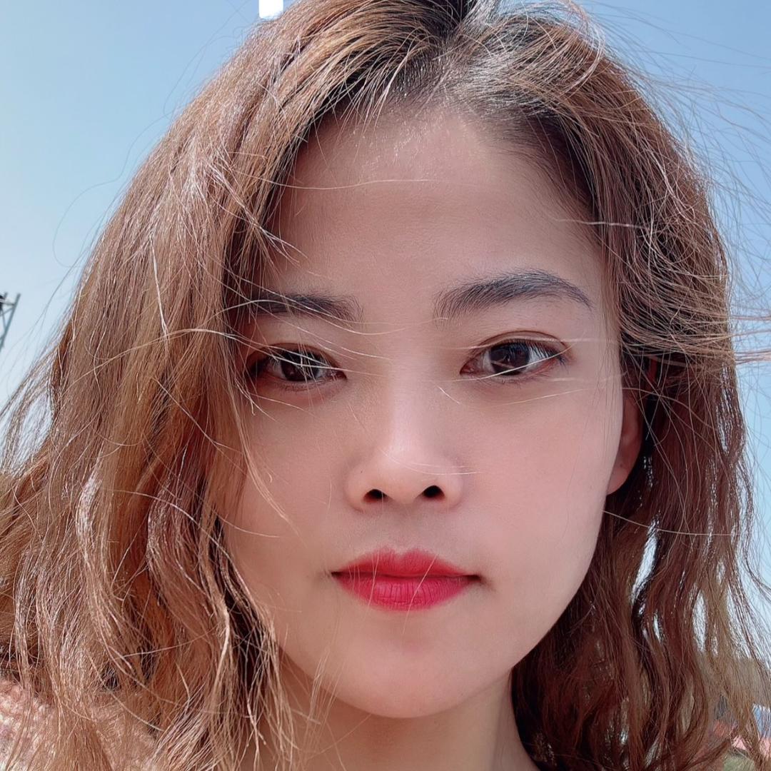 小魔女👑