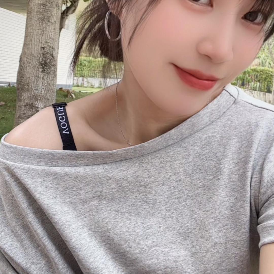 花盘里🈶芦荟魅