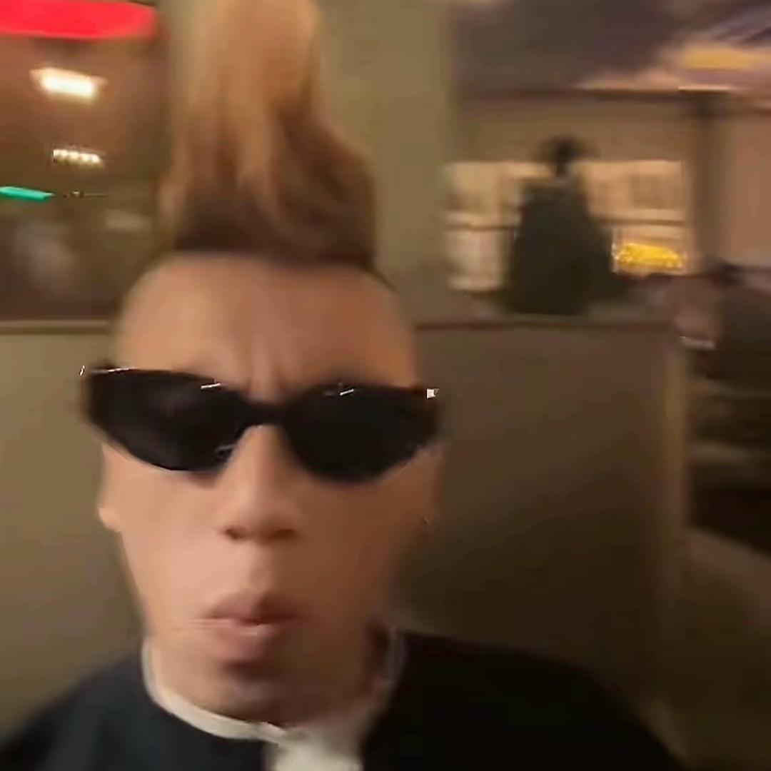 心事都在臉上🚶‍♂️