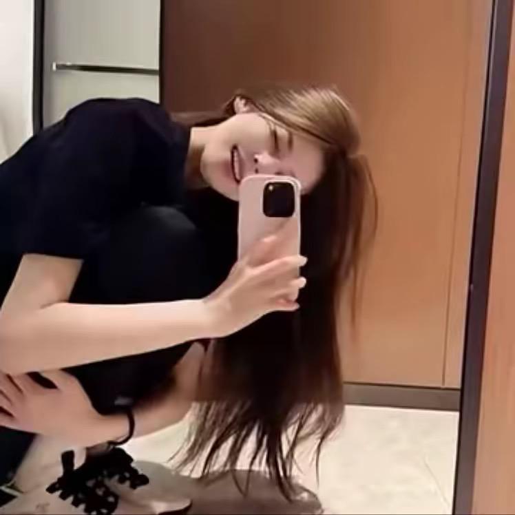 欲  .