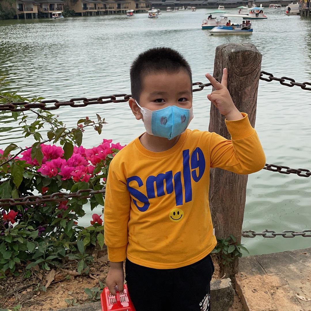 彤新