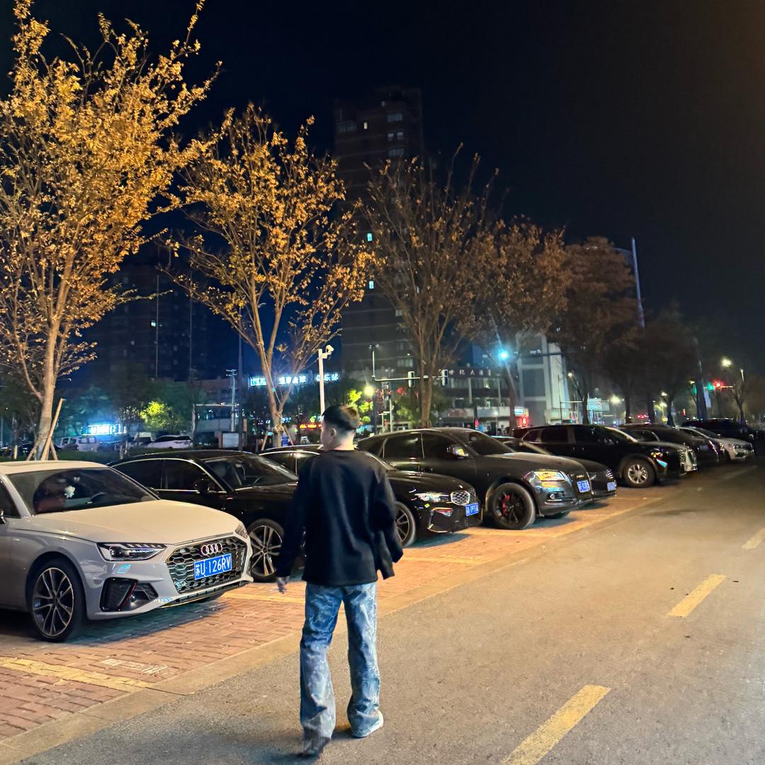 ㅤ ㅤ ㅤㅤ￰  ￰ ￰