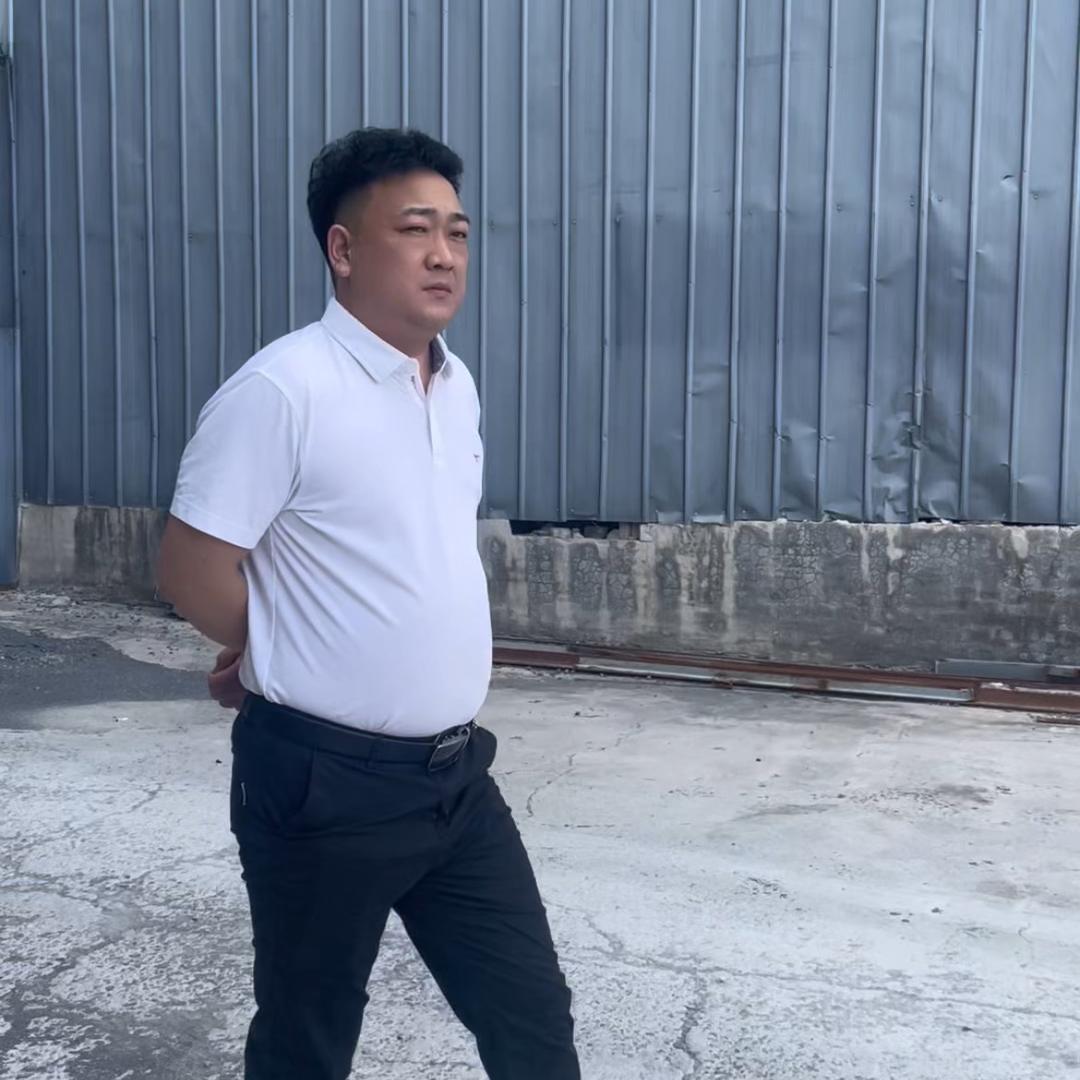 哲威