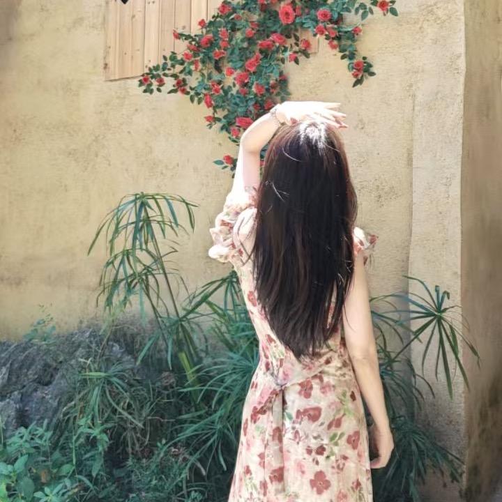 薇拉婚纱婚庆-艾薇礼服