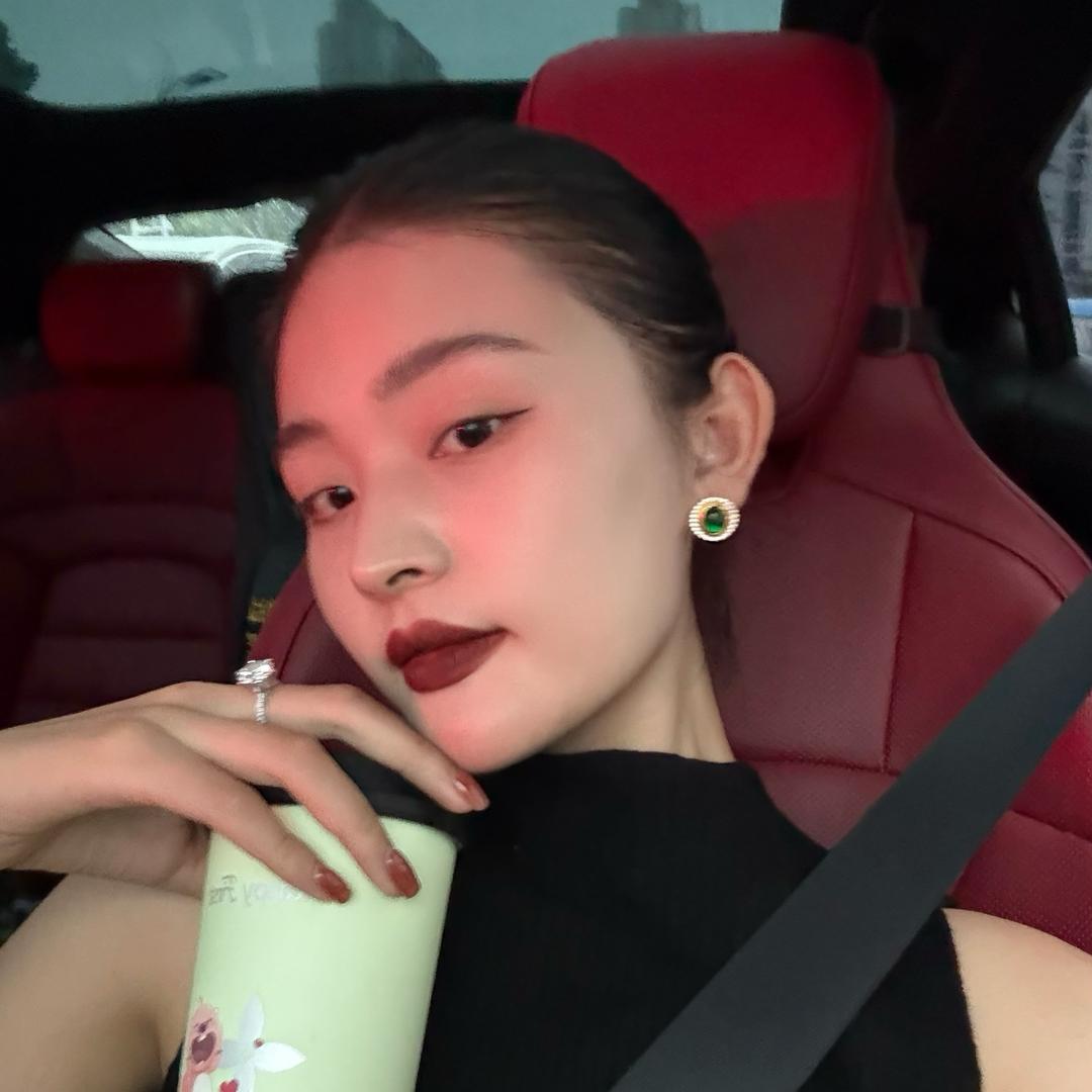 常熟天虹服装商行 東DONG主理人