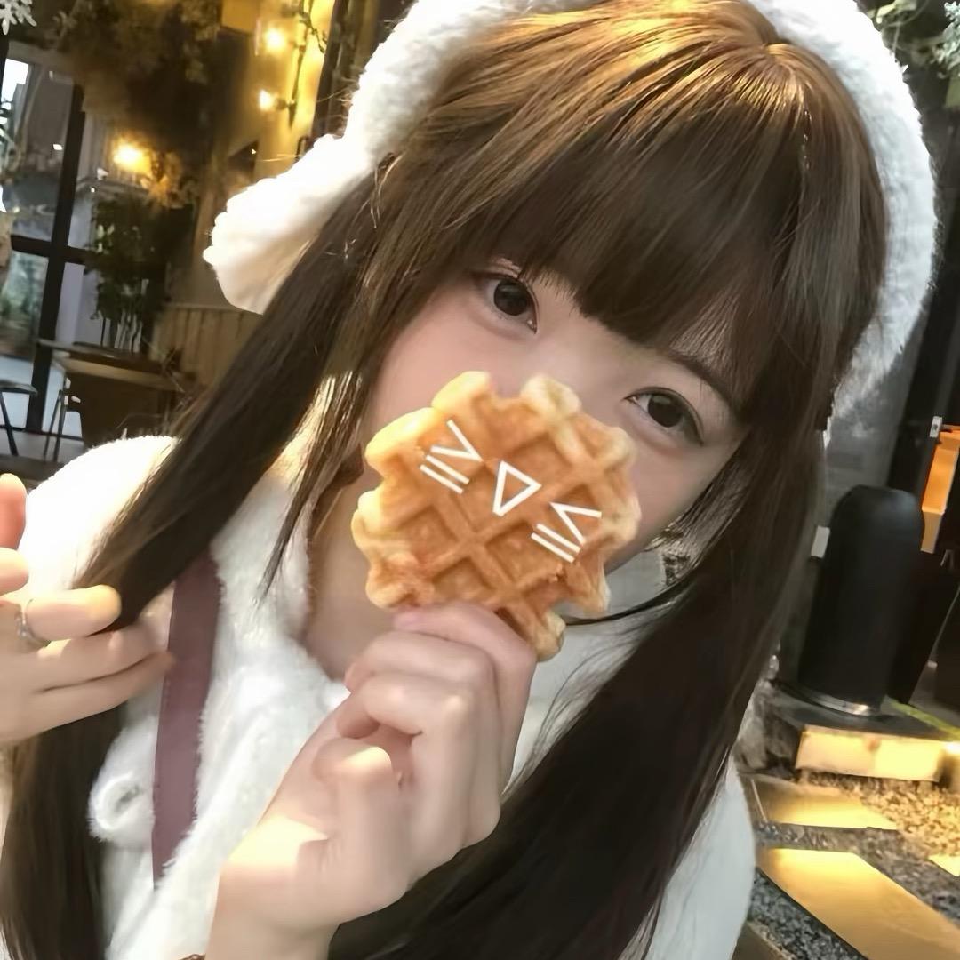 氞渼