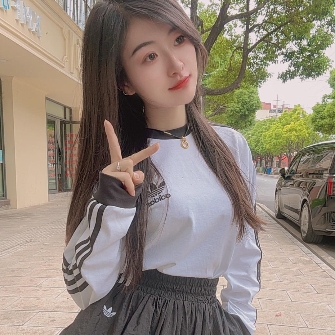 W H唯晗女装