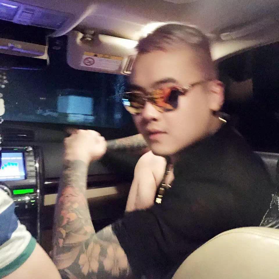 李  铮  ✔