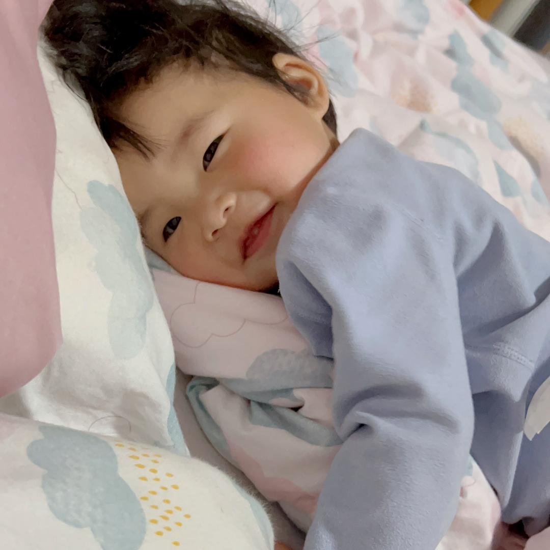 小也也
