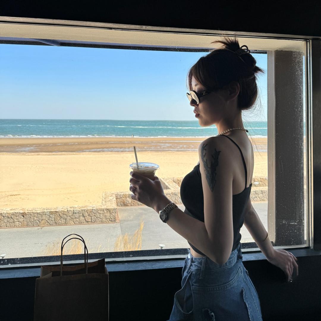 笨蛋美女