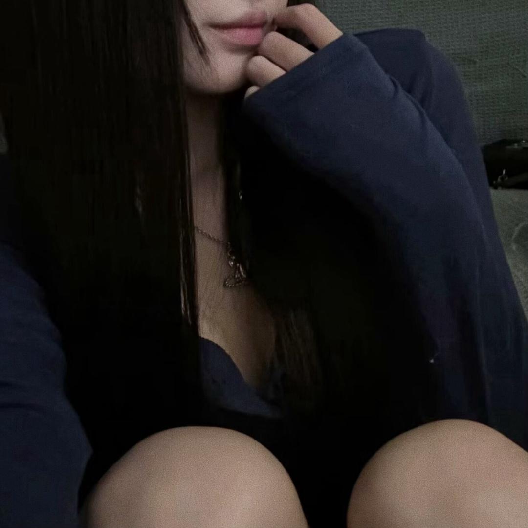 月⠀