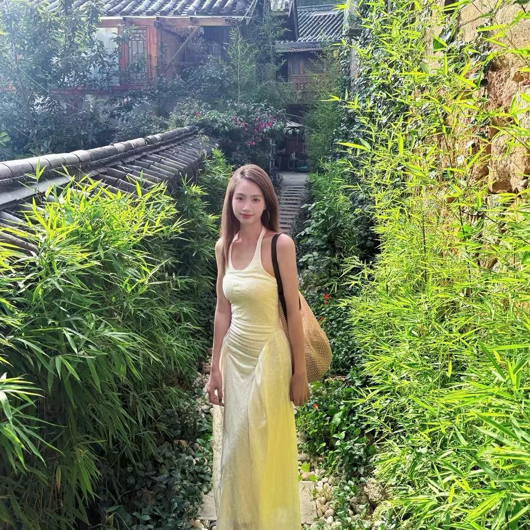 YOYO轻奢牛仔服饰