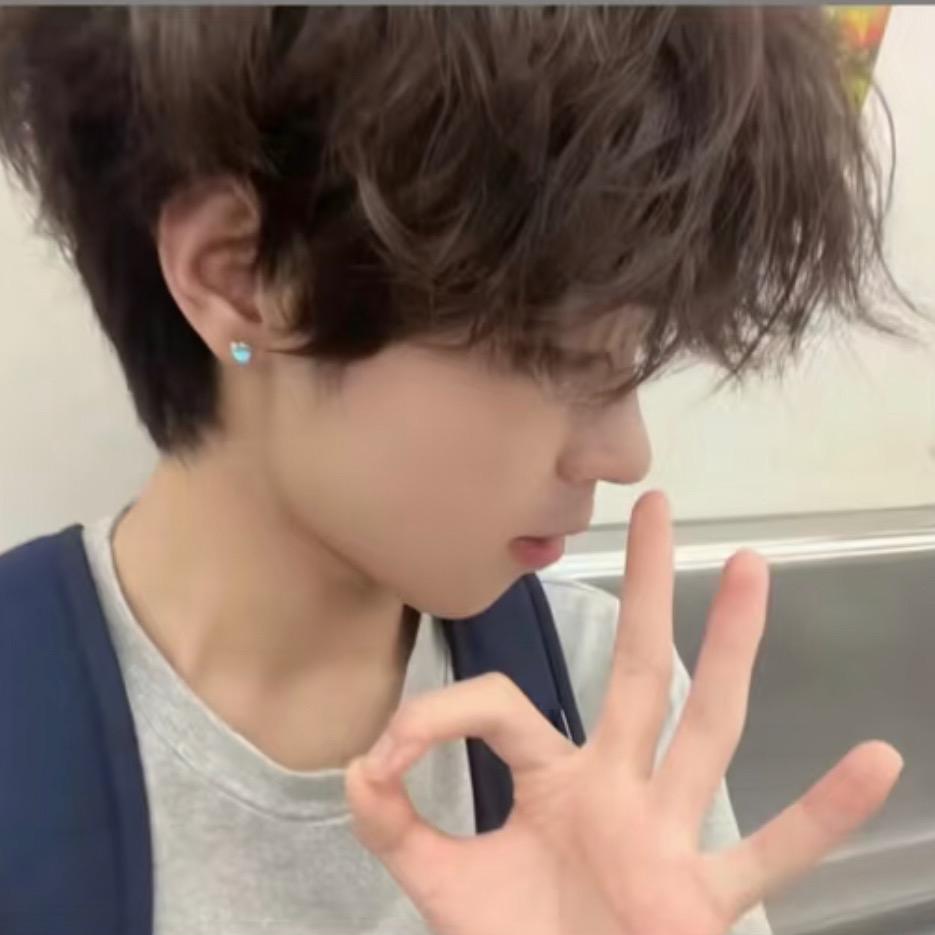 小7^