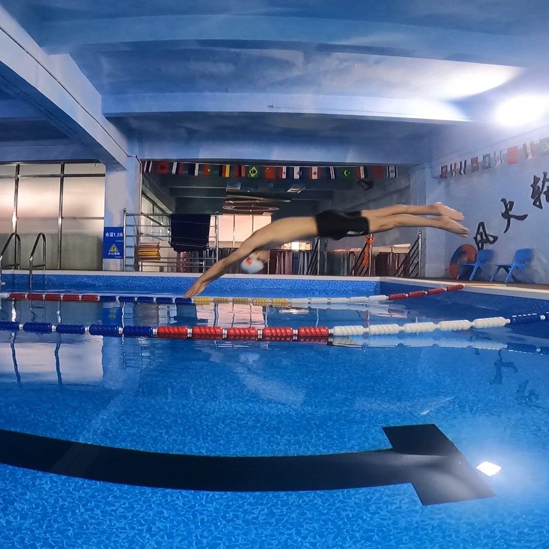 24秒守门员_氯里逃生