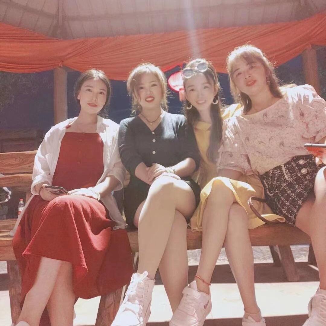 冰淇淋🍒🦋꧁淡然一笑꧂🦋小号