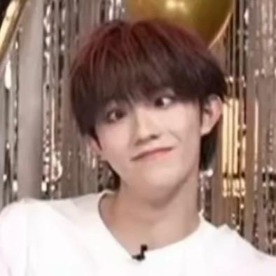 爱上0是我的错吗✌︎' ֊'