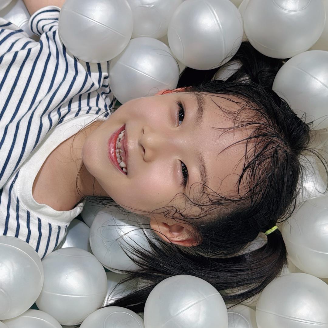 小于是个小豁牙