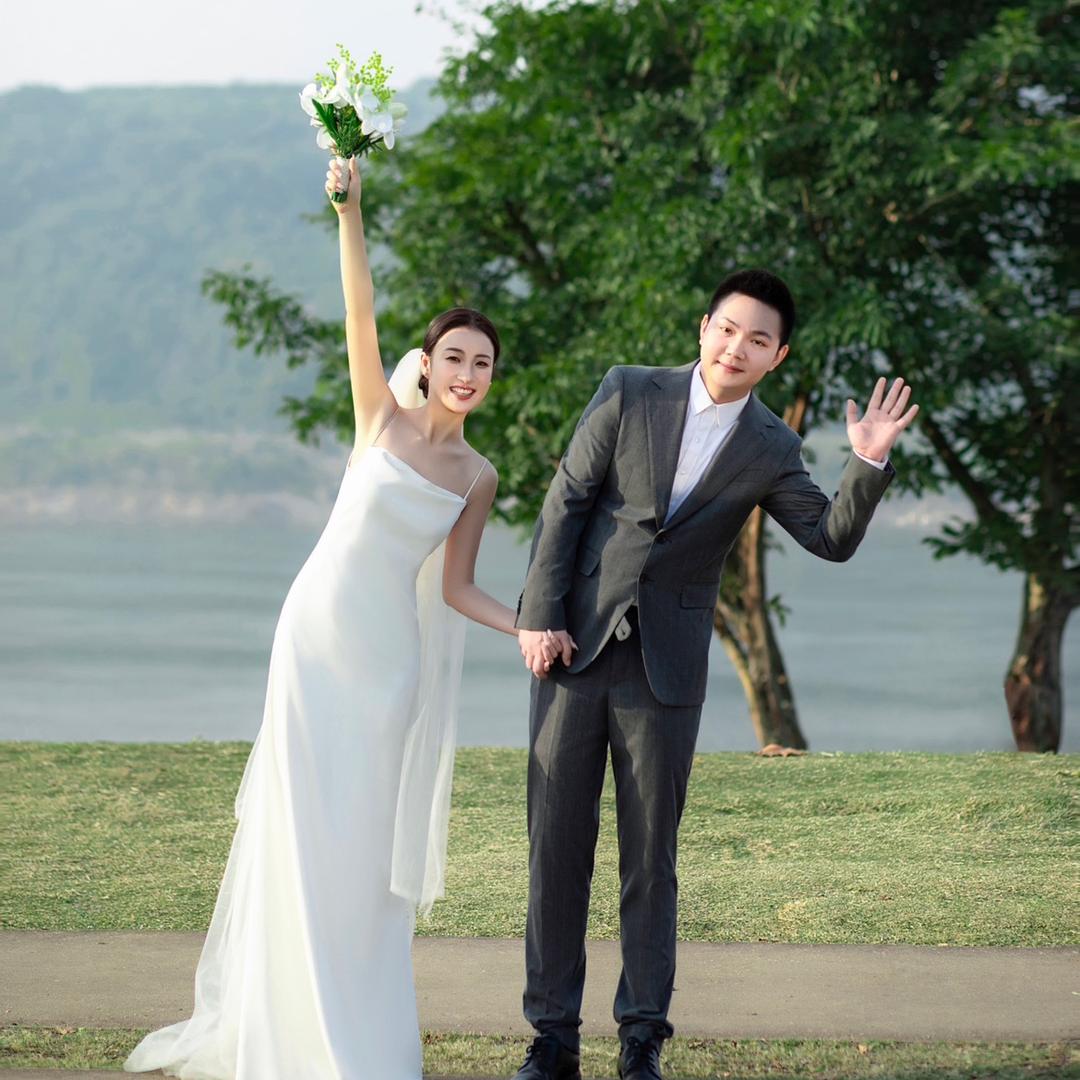 汉堡夫妇在路上