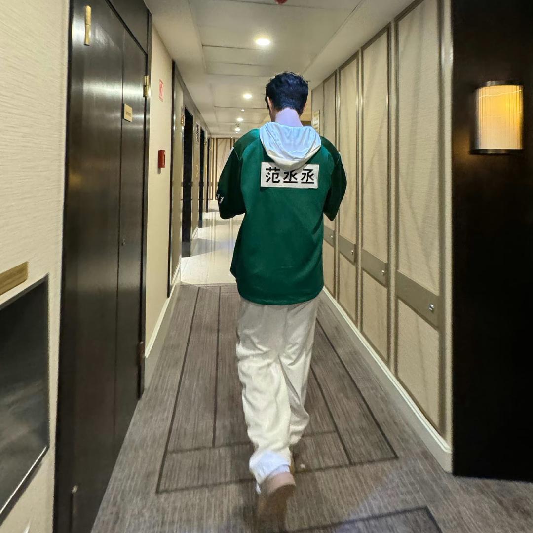 丞严真ᯅ̈.
