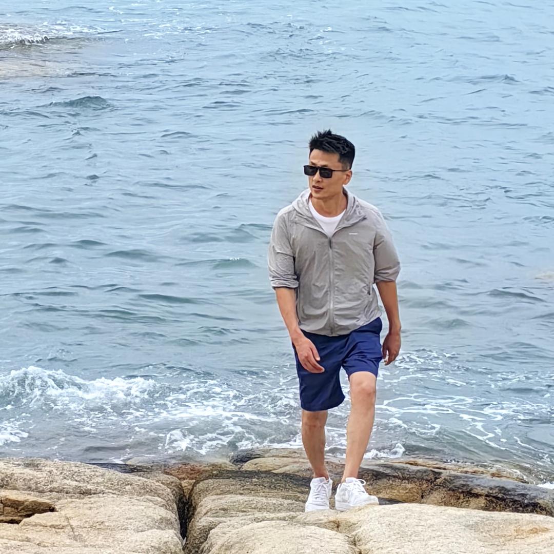 炜哥（房产陈校长）