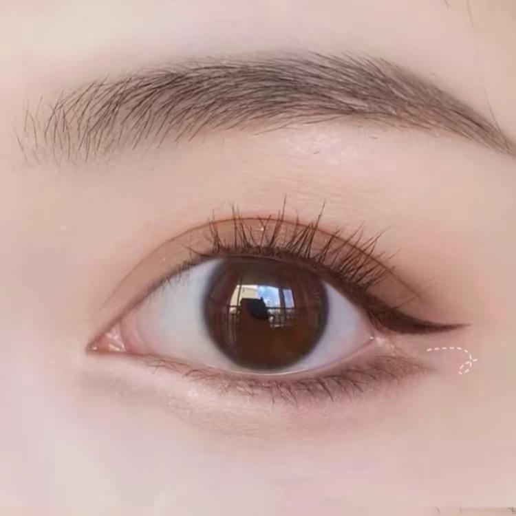 画眉分享洛子瑶