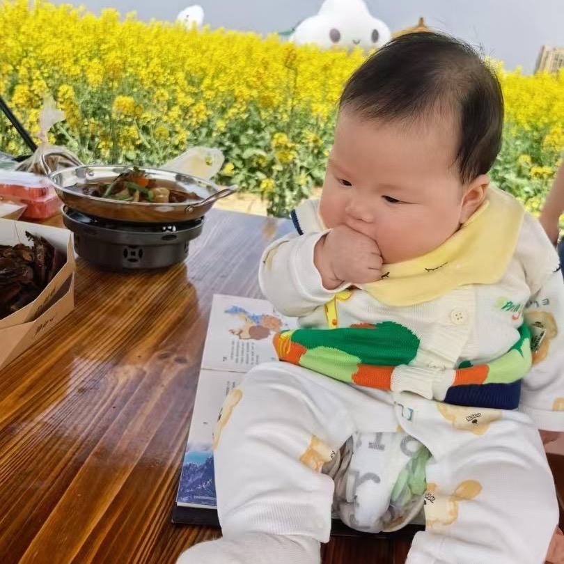 采采今天在干嘛